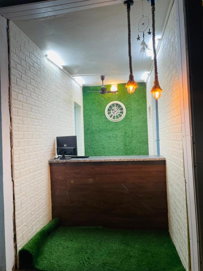 Trippy Spot Hostel & Cafe Vagator Exterior foto